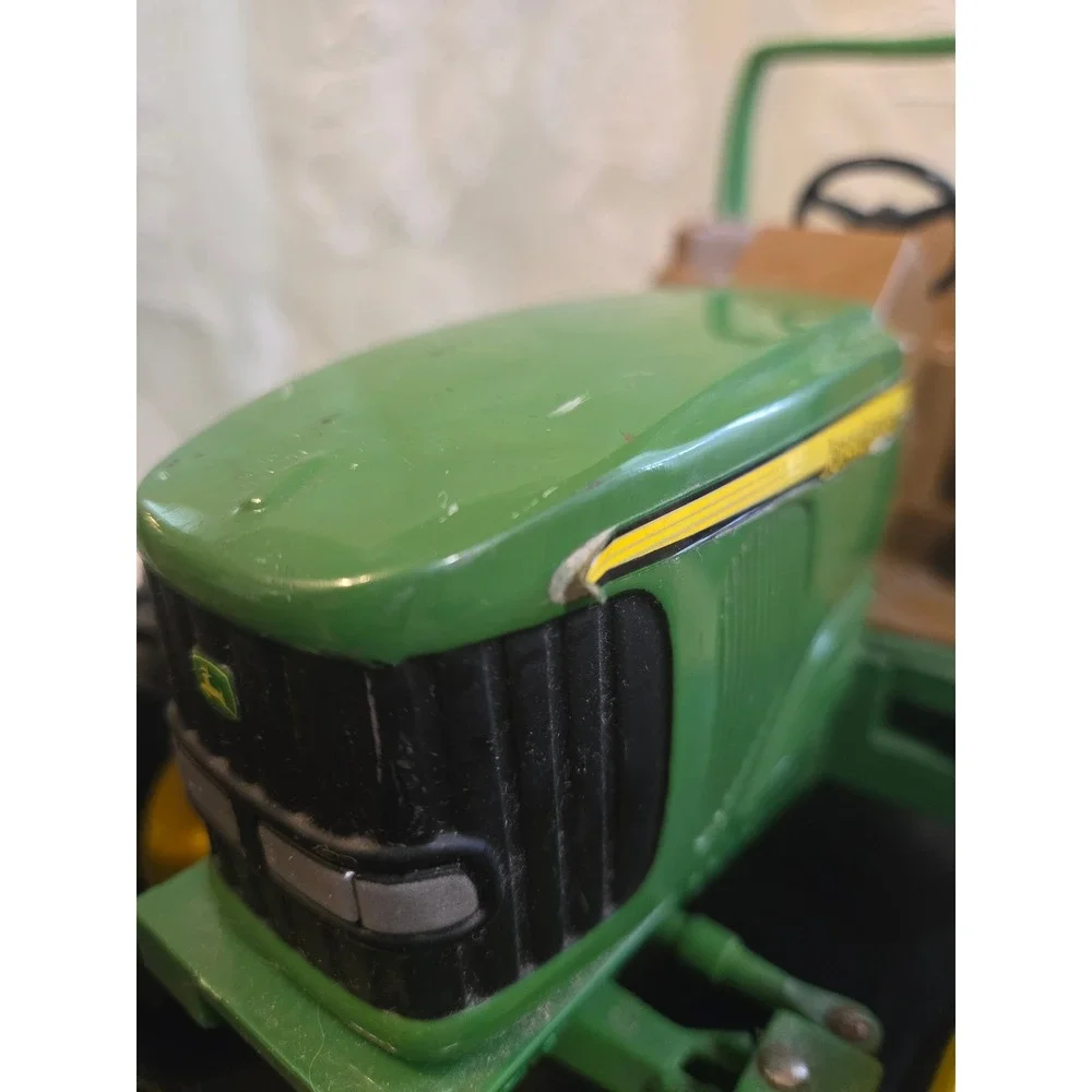 John Deere Ertl Toy Tractor Green Yellow Farm Vehicle Steerable Wheels